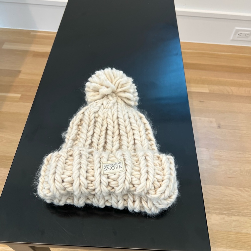 Cozy Cream Knit Beanie with Pom-Pom